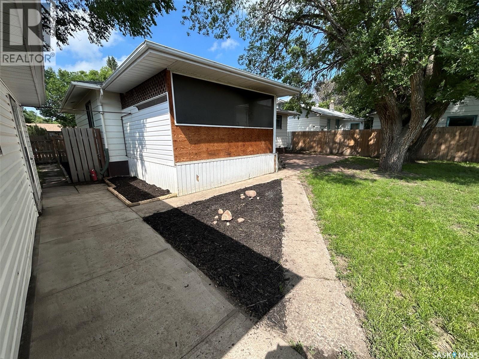 259 Duncan Road, Estevan, Saskatchewan  S4A 0A5 - Photo 25 - SK033258
