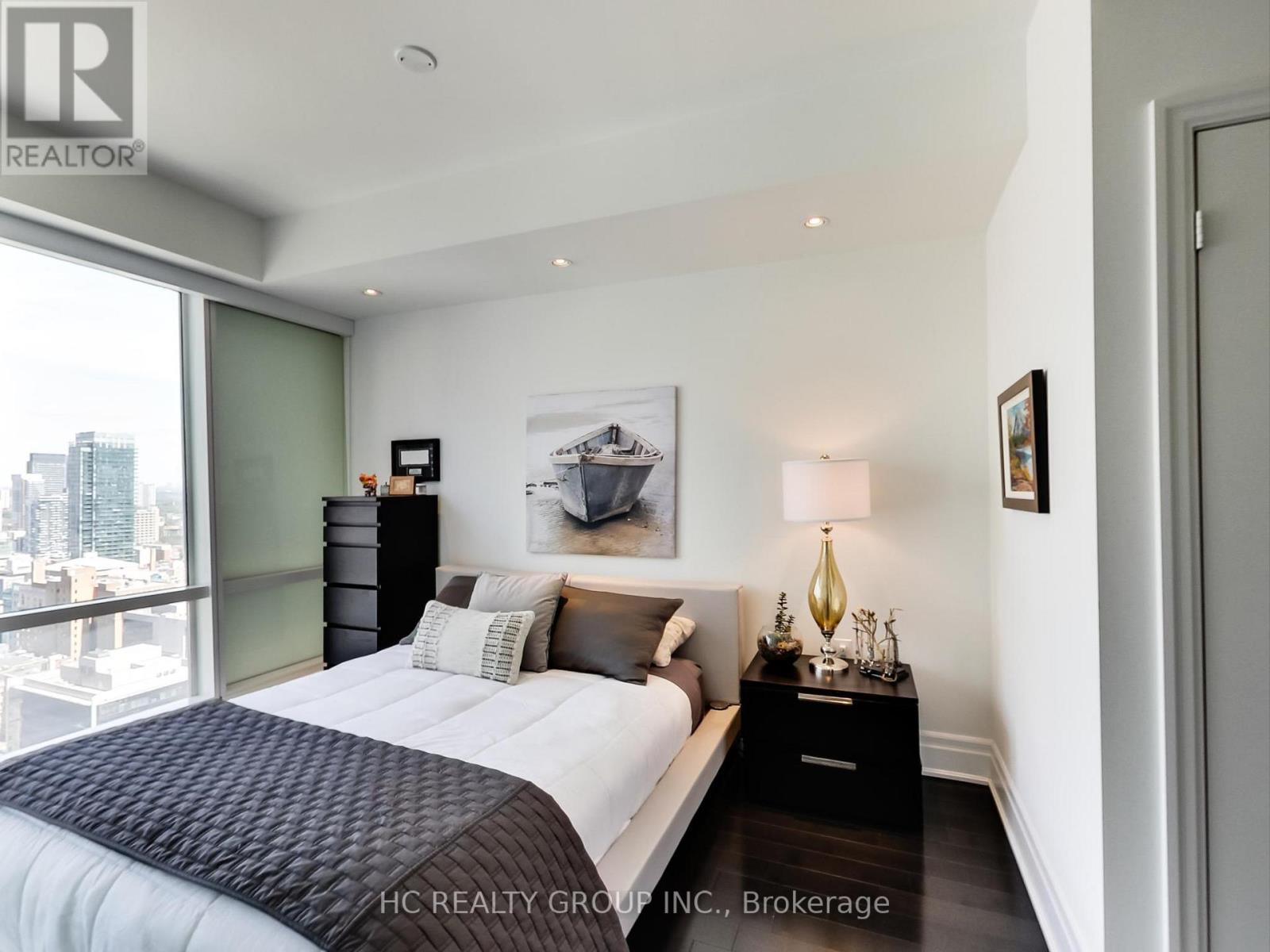 3606 - 8 The Esplanade Street, Toronto, Ontario  M5E 0A6 - Photo 12 - C13516024