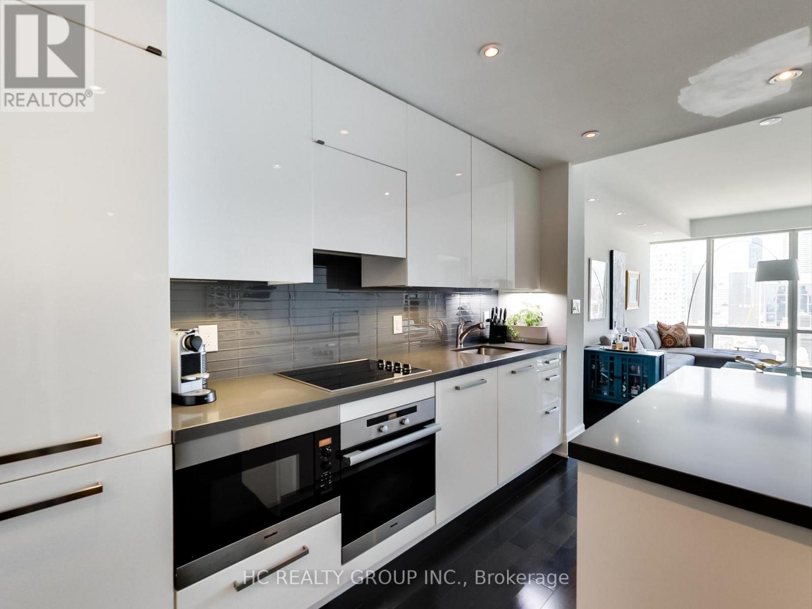 3606 - 8 The Esplanade Street, Toronto, Ontario  M5E 0A6 - Photo 5 - C13516024