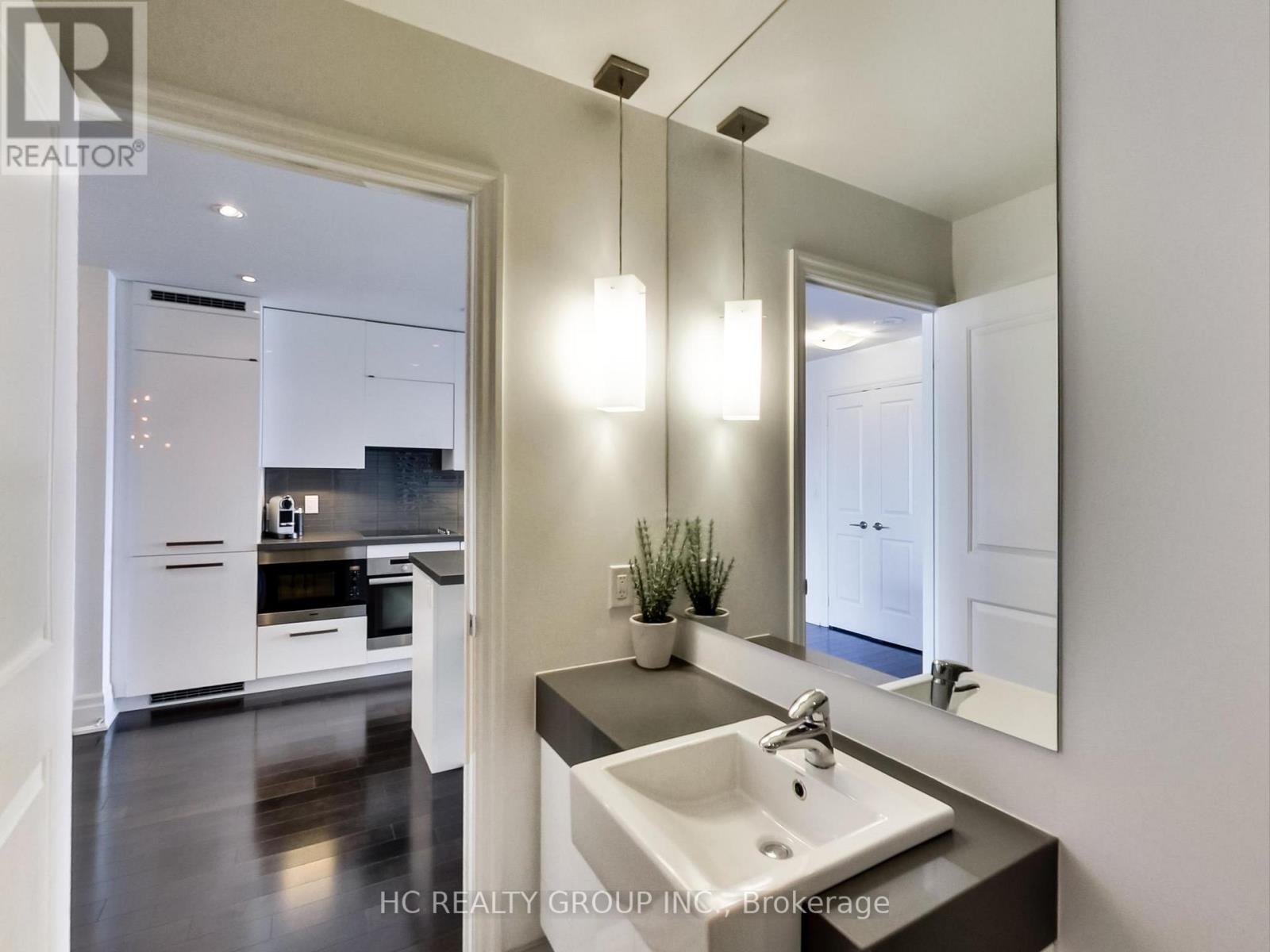 3606 - 8 The Esplanade Street, Toronto, Ontario  M5E 0A6 - Photo 8 - C13516024