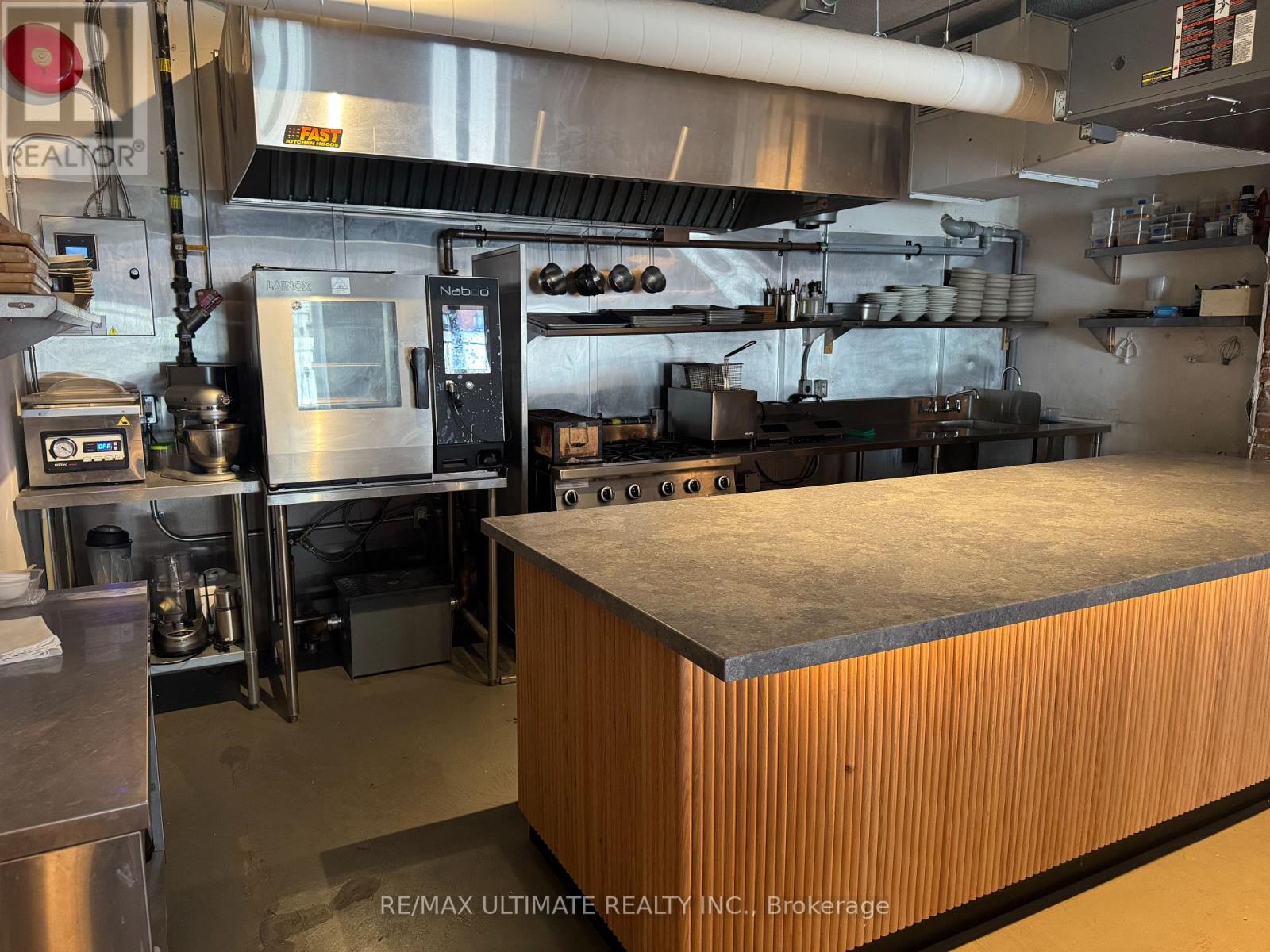 300 King Street E, Toronto, Ontario  M5A 1K4 - Photo 32 - C13516028