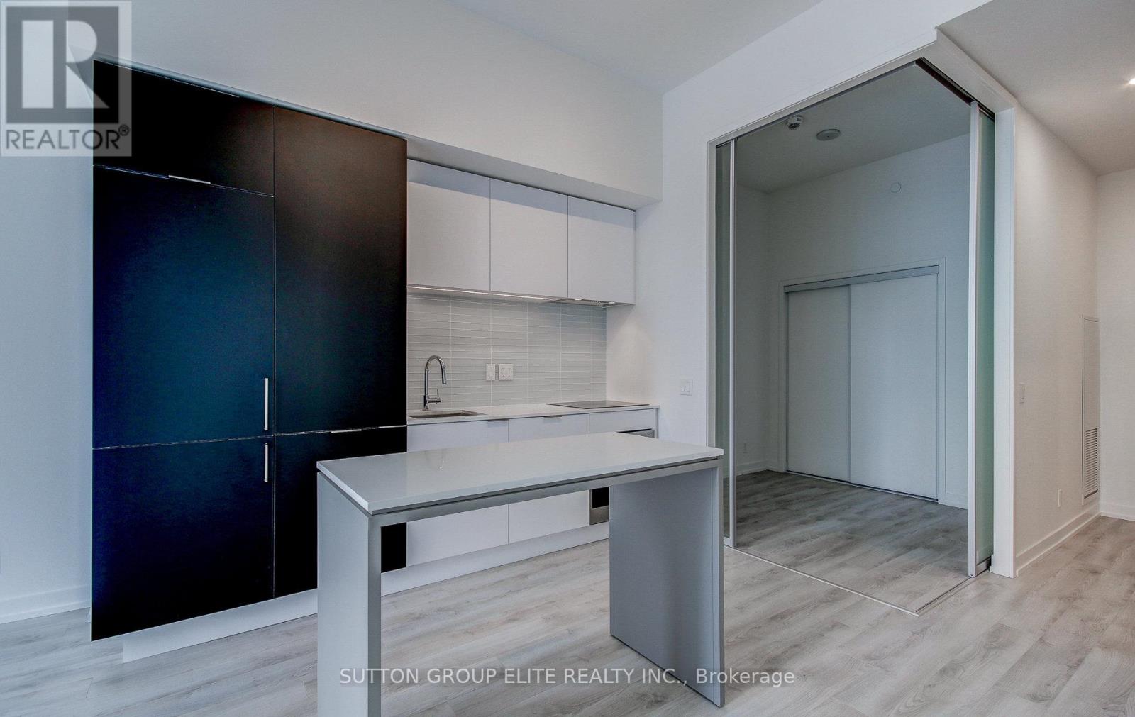 1205 - 33 Helendale Avenue, Toronto, Ontario  M4R 0A4 - Photo 4 - C13516100