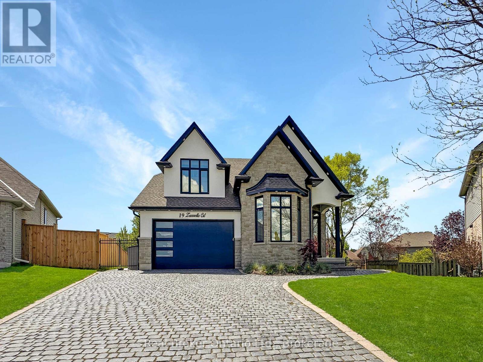 19 Zavarella Court, Brant (Paris), Ontario  N3L 4H3 - Photo 2 - X13516084