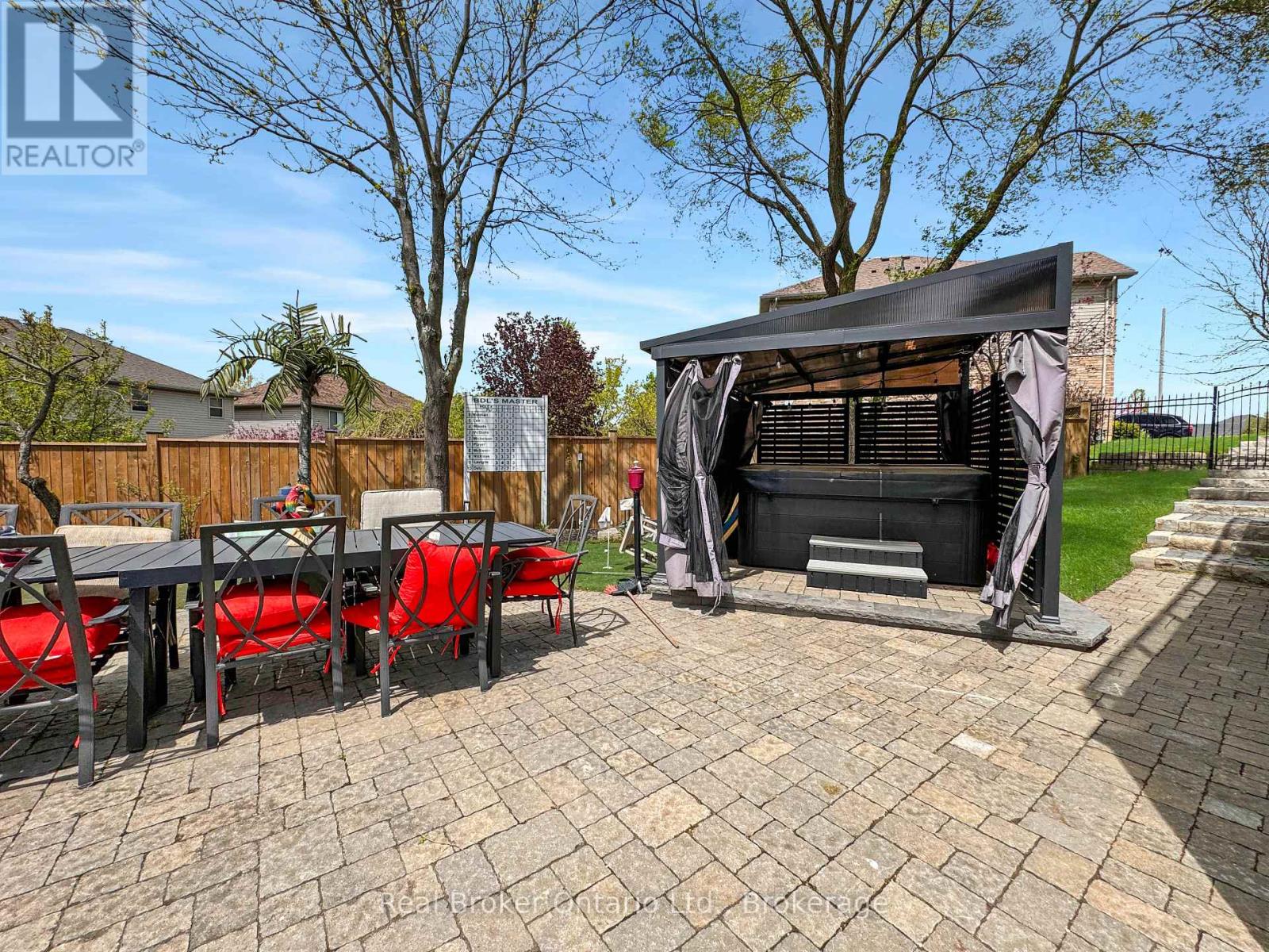 19 Zavarella Court, Brant (Paris), Ontario  N3L 4H3 - Photo 30 - X13516084