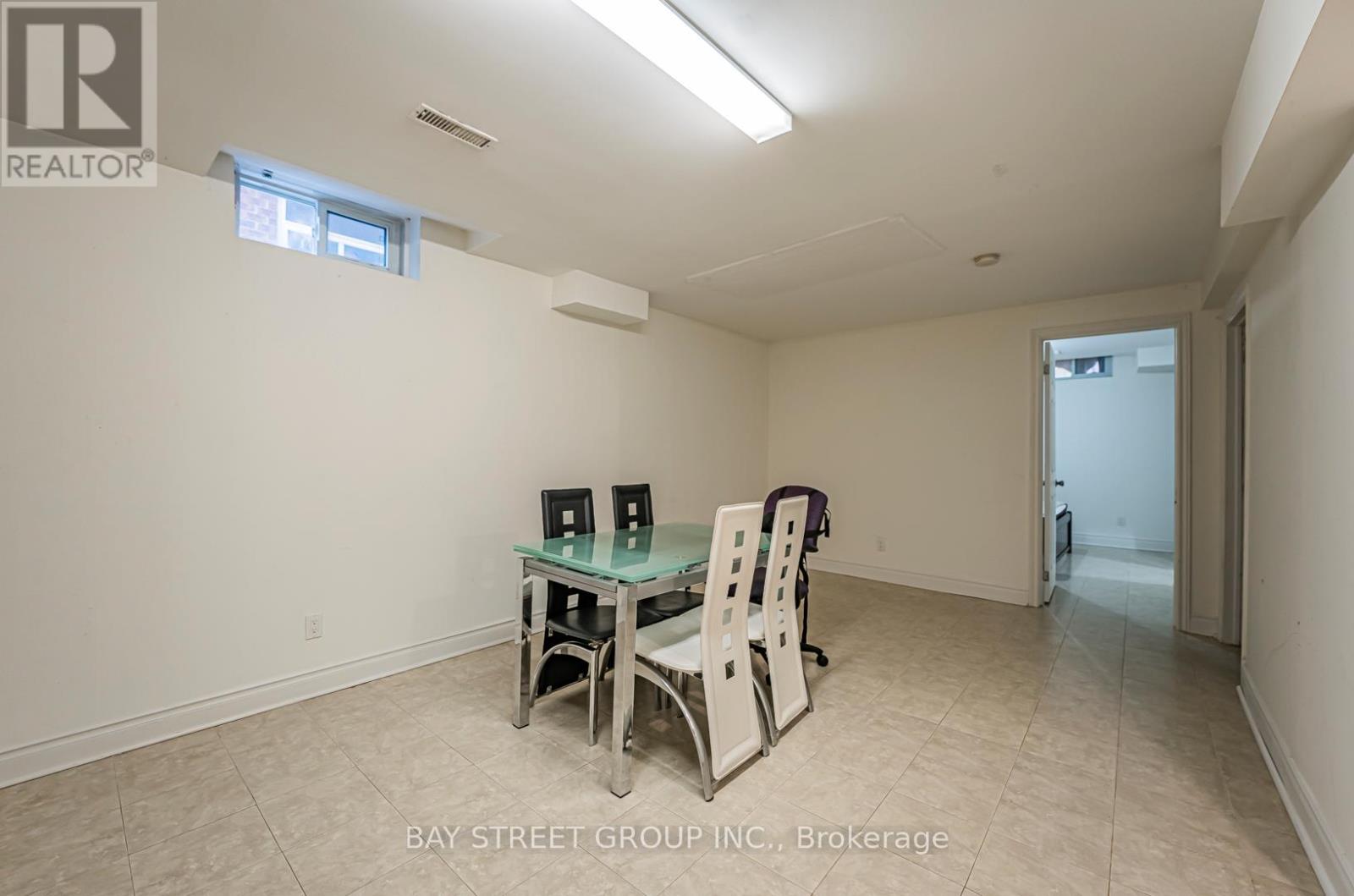 29 Ashmore Crescent, Markham, Ontario  L3R 6T8 - Photo 5 - N13516064