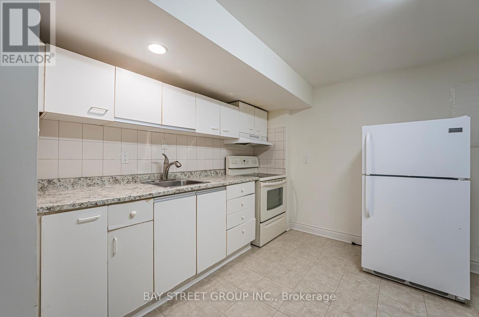 29 Ashmore Crescent, Markham, Ontario  L3R 6T8 - Photo 7 - N13516064