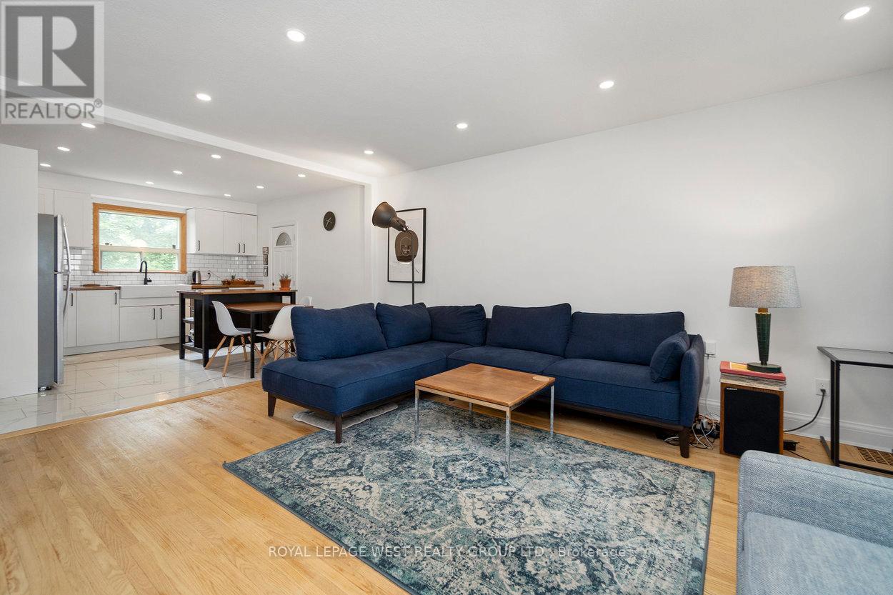 22 Beaucourt Road, Toronto, Ontario  M8Y 3G2 - Photo 16 - W13516074