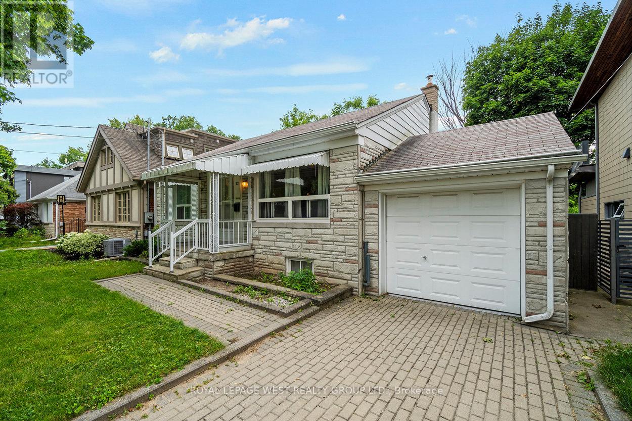 22 Beaucourt Road, Toronto, Ontario  M8Y 3G2 - Photo 2 - W13516074