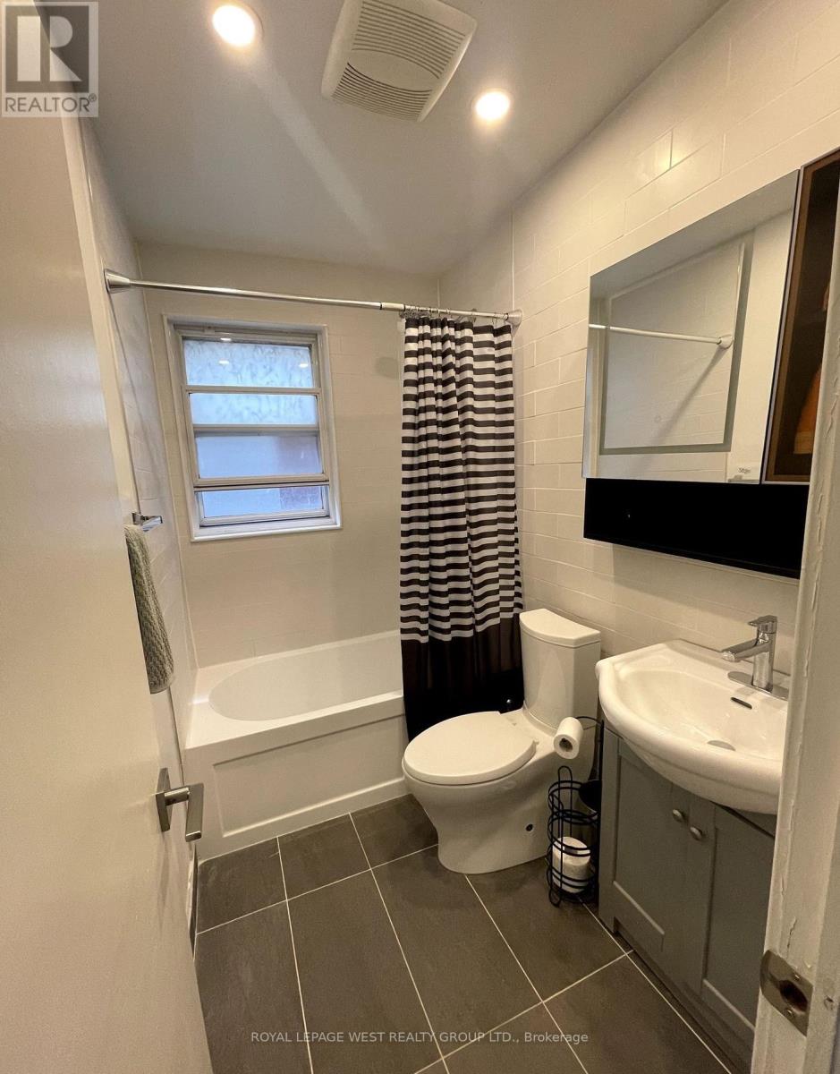 22 Beaucourt Road, Toronto, Ontario  M8Y 3G2 - Photo 23 - W13516074