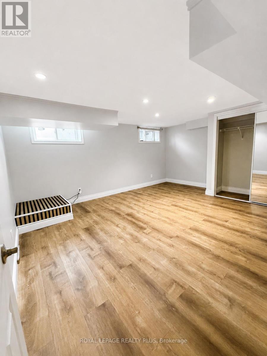 Bsmt - 389 Marf Avenue, Mississauga, Ontario  L5G 1T2 - Photo 10 - W13516118