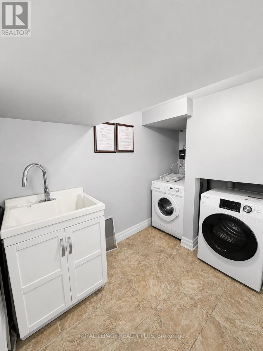 Bsmt - 389 Marf Avenue, Mississauga, Ontario  L5G 1T2 - Photo 16 - W13516118