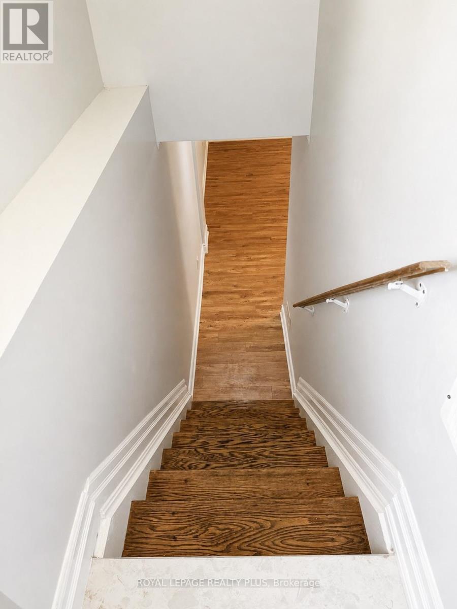 Bsmt - 389 Marf Avenue, Mississauga, Ontario  L5G 1T2 - Photo 4 - W13516118