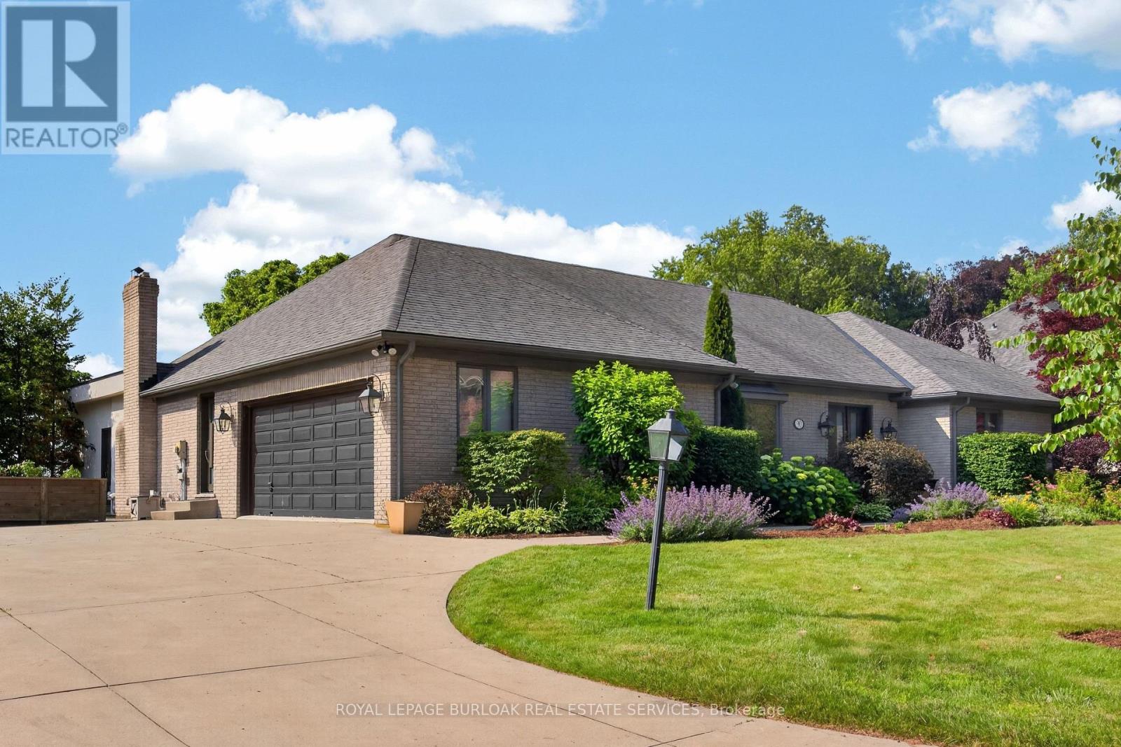 90 Oaklands Park Court, Burlington, Ontario  L7T 4G9 - Photo 44 - W13516122
