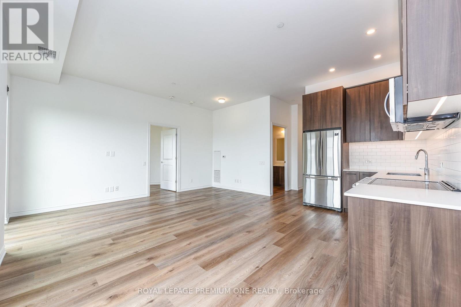 Ph06 - 571 Prince Edward Drive, Toronto, Ontario  M8X 0A1 - Photo 19 - W13516126