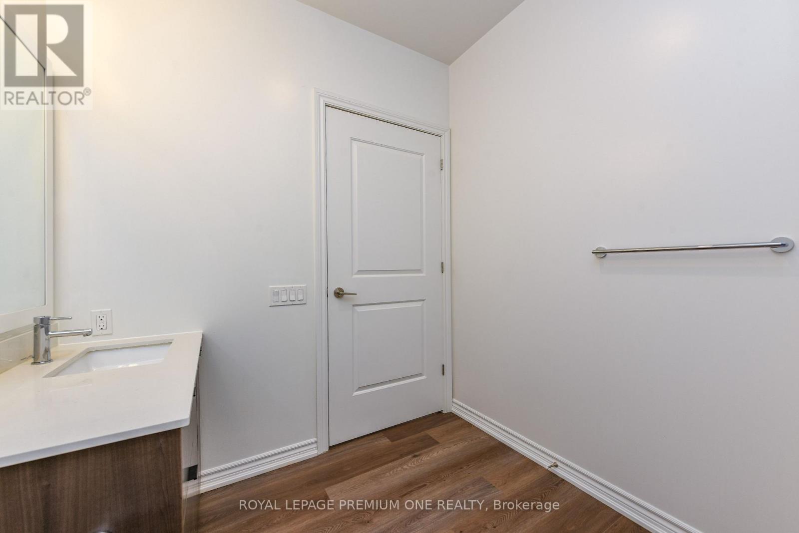 Ph06 - 571 Prince Edward Drive, Toronto, Ontario  M8X 0A1 - Photo 21 - W13516126