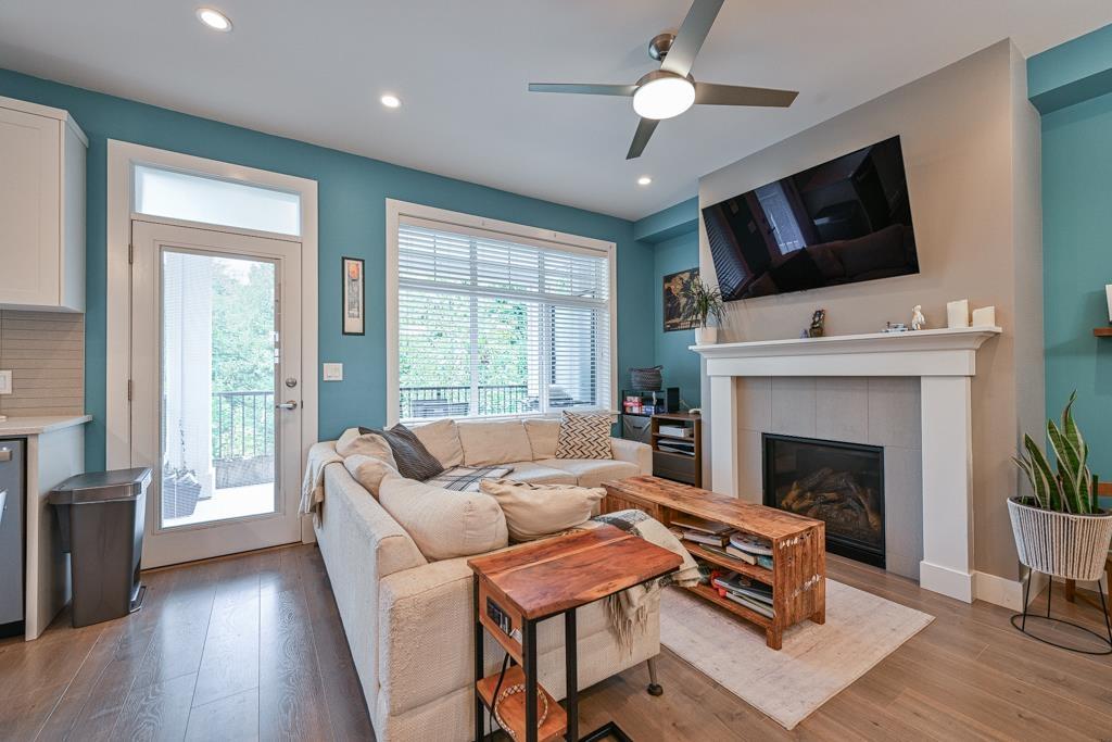 7419 Preston Boulevard, Mission, British Columbia  V2V 0G4 - Photo 4 - R3141873