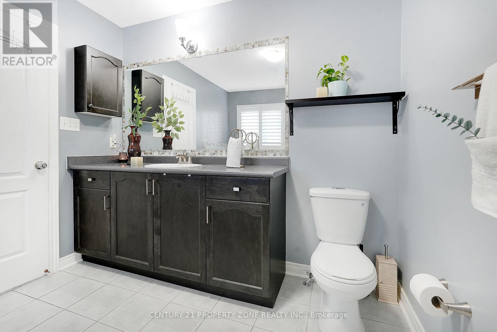 8 Amaranth Crescent, Brampton, Ontario  L7A 0L7 - Photo 17 - W13516194