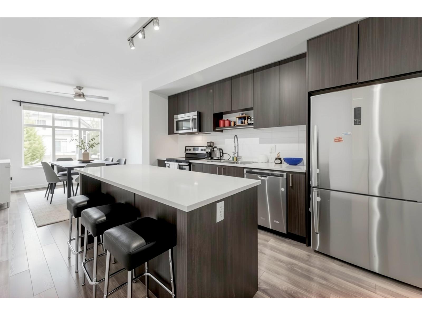 99 15340 Guildford Drive, Surrey, British Columbia  V3R 0C9 - Photo 4 - R3141770