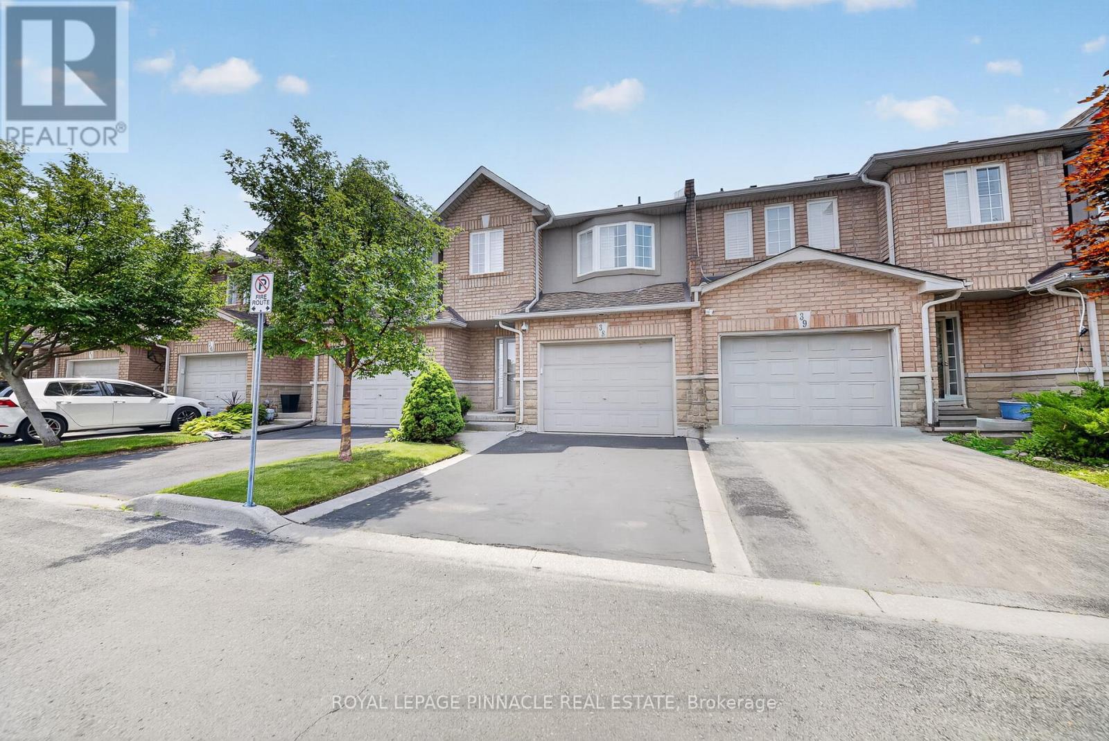 163 LIVINGSTON AVENUE N, Grimsby, Ontario