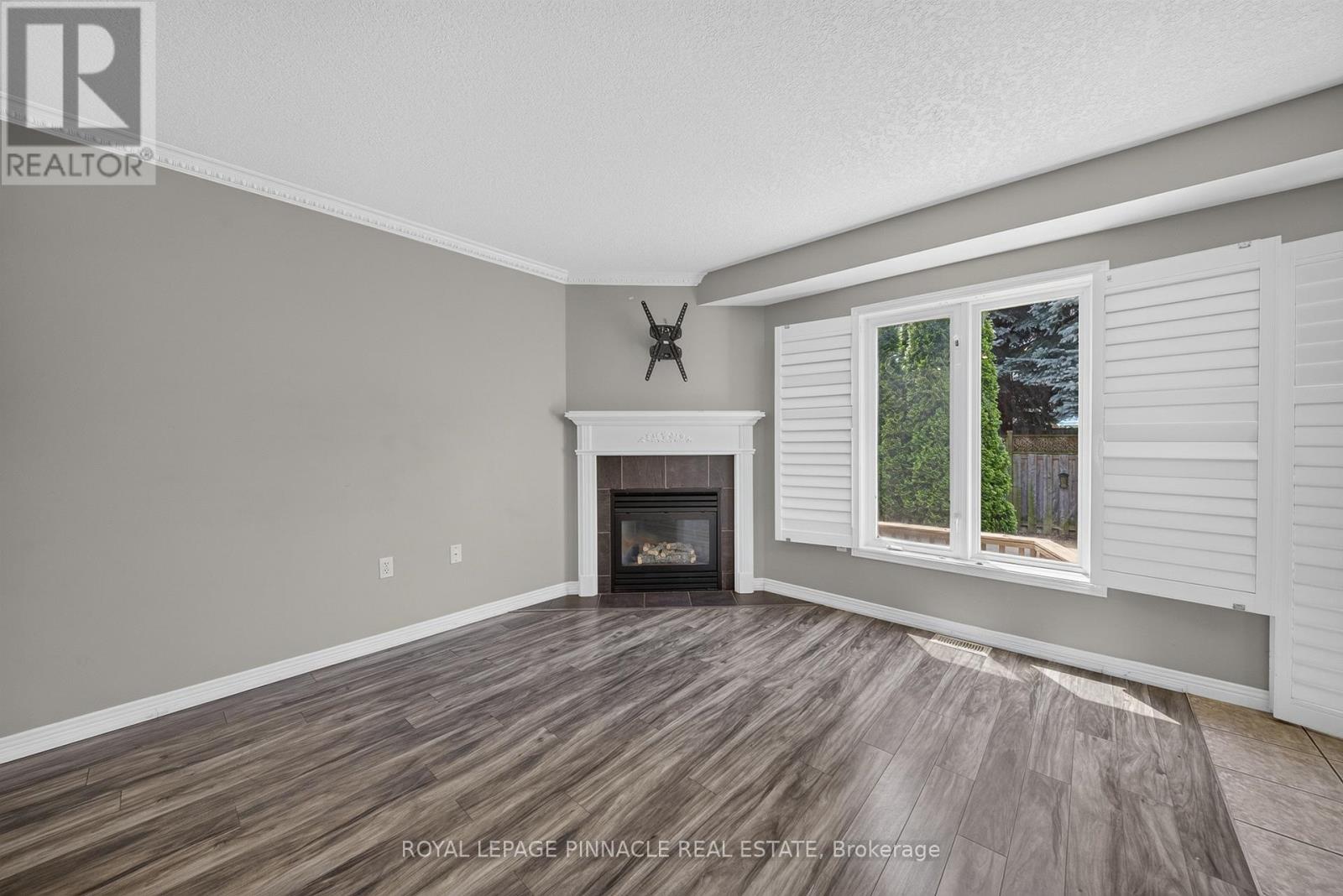 163 Livingston Avenue N, Grimsby, Ontario L3M 5S8 - Photo 15 - X13516086