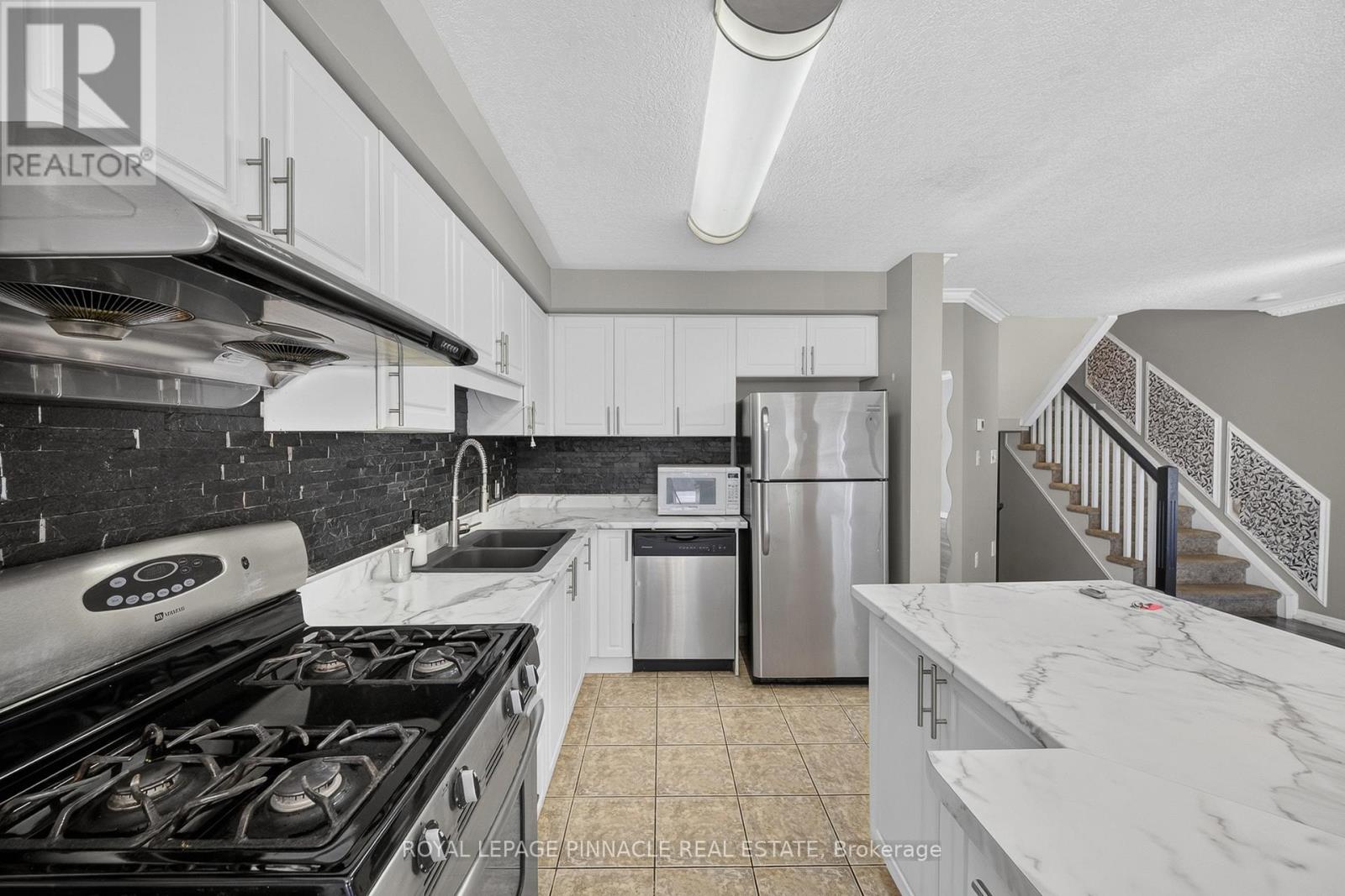 163 Livingston Avenue N, Grimsby, Ontario L3M 5S8 - Photo 17 - X13516086