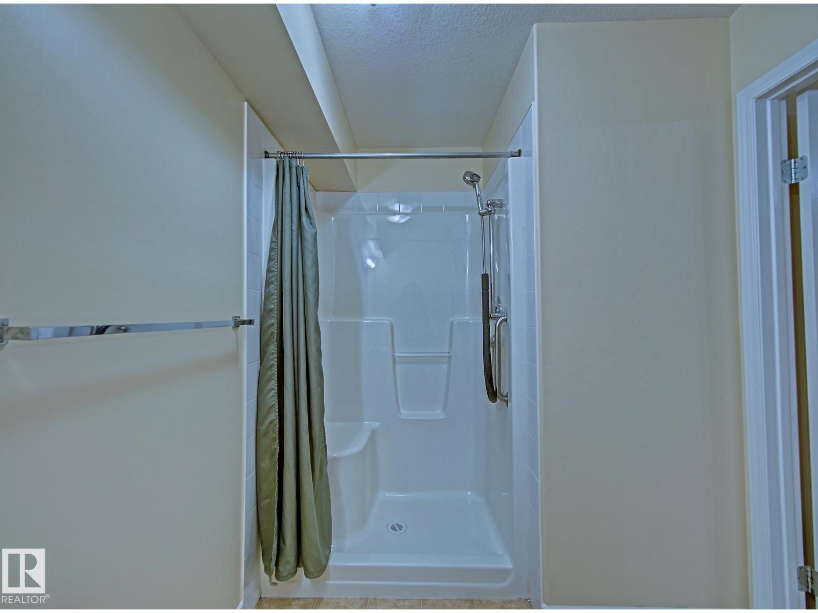 Unknown Address, ,    - Photo 13 - E4494597