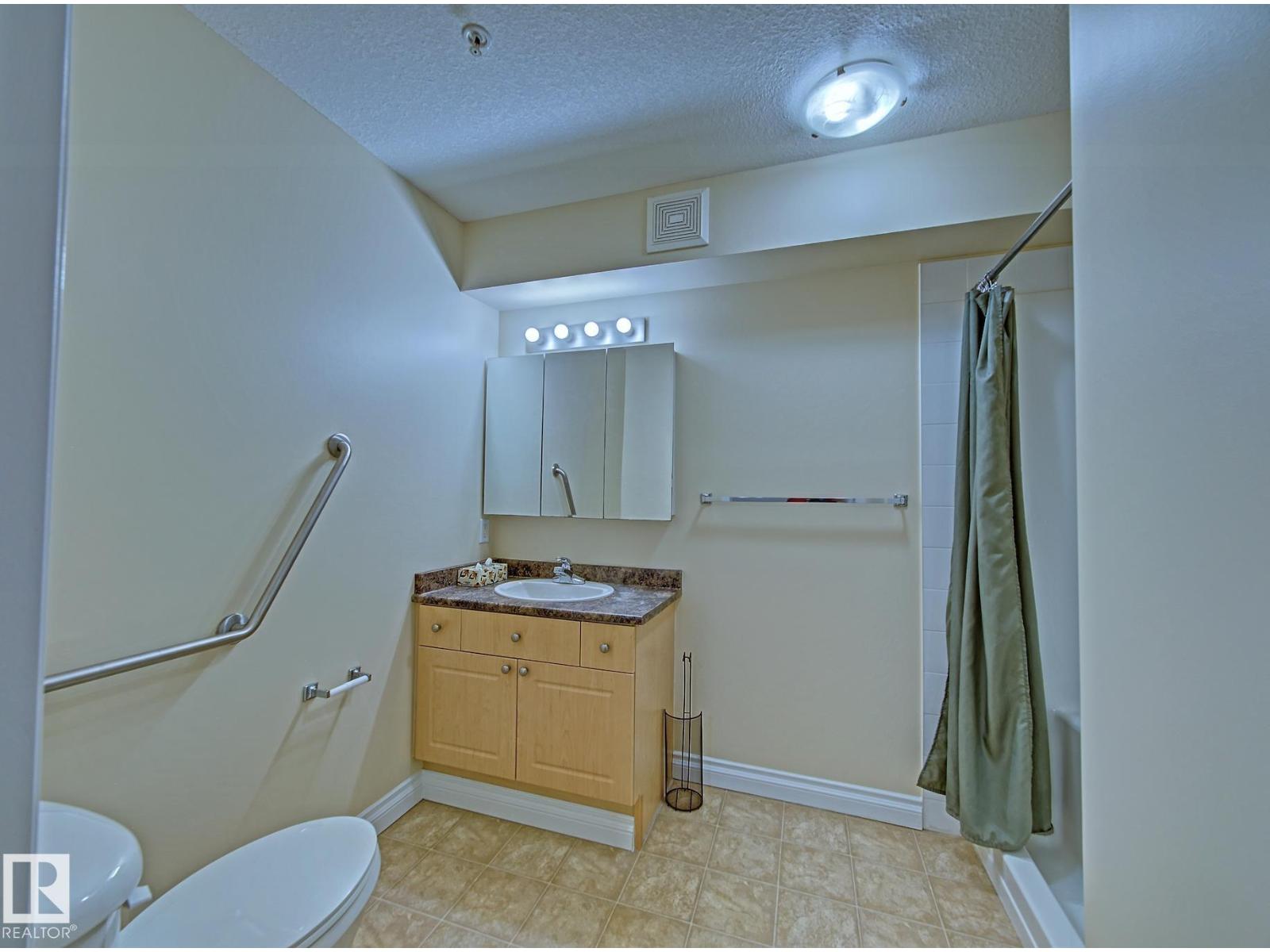 Unknown Address, ,    - Photo 12 - E4494597