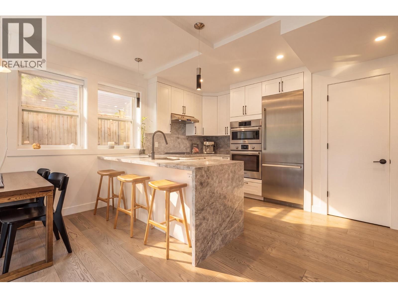 1372 E 10th Avenue, Vancouver, British Columbia  V5N 1X3 - Photo 8 - R3142093