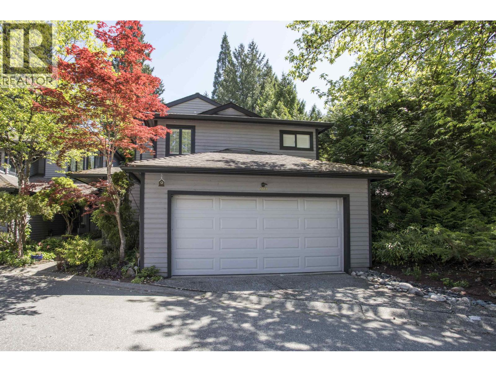 1989 Cedar Village Crescent, North Vancouver, British Columbia  V7J 3P5 - Photo 2 - R3142129