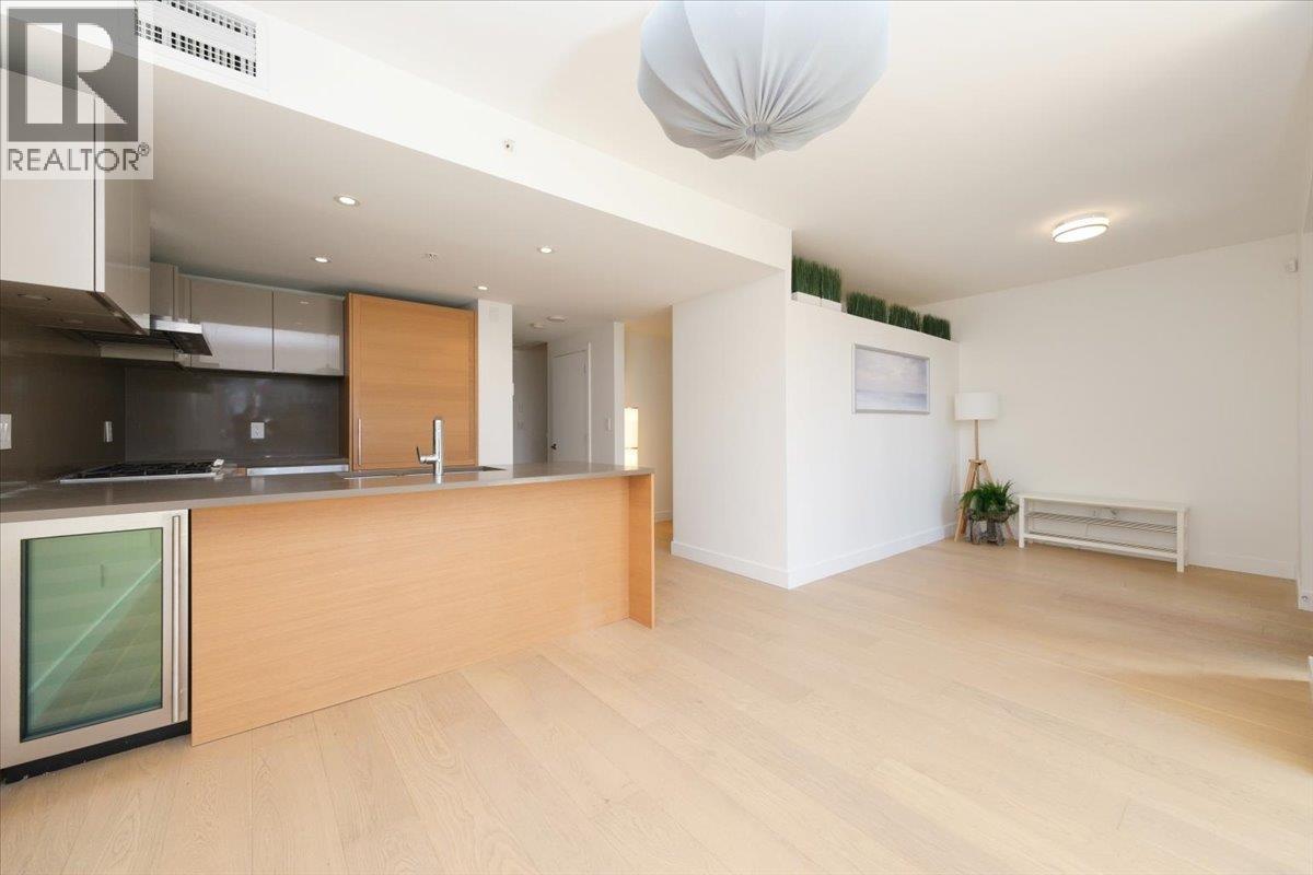 1581 W 57th Avenue, Vancouver, British Columbia  V6P 0H7 - Photo 8 - R3142132