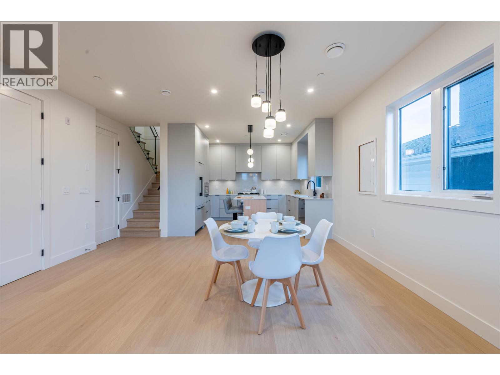 4855 Venables Street, Burnaby, British Columbia  V5C 3A9 - Photo 6 - R3142151