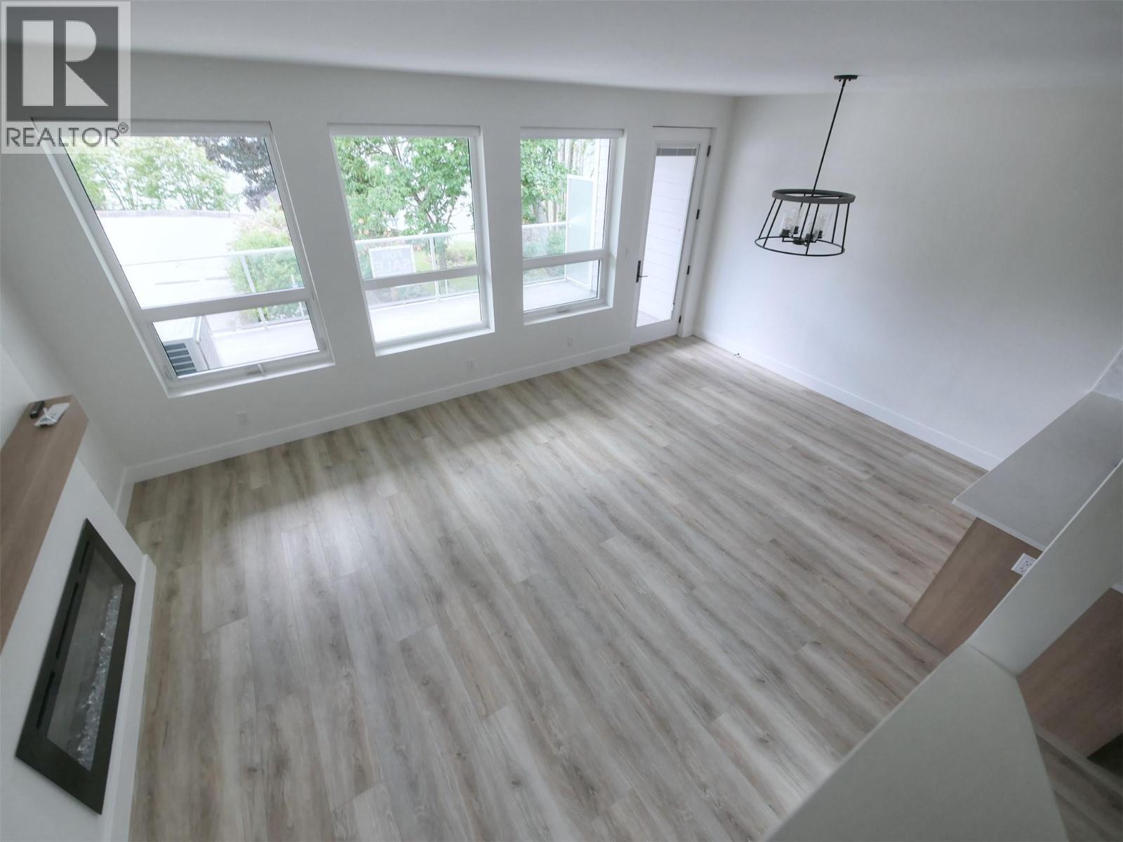 88 Nelson Avenue S Unit# 3, Nakusp, British Columbia  V0G 1R1 - Photo 4 - 10354792
