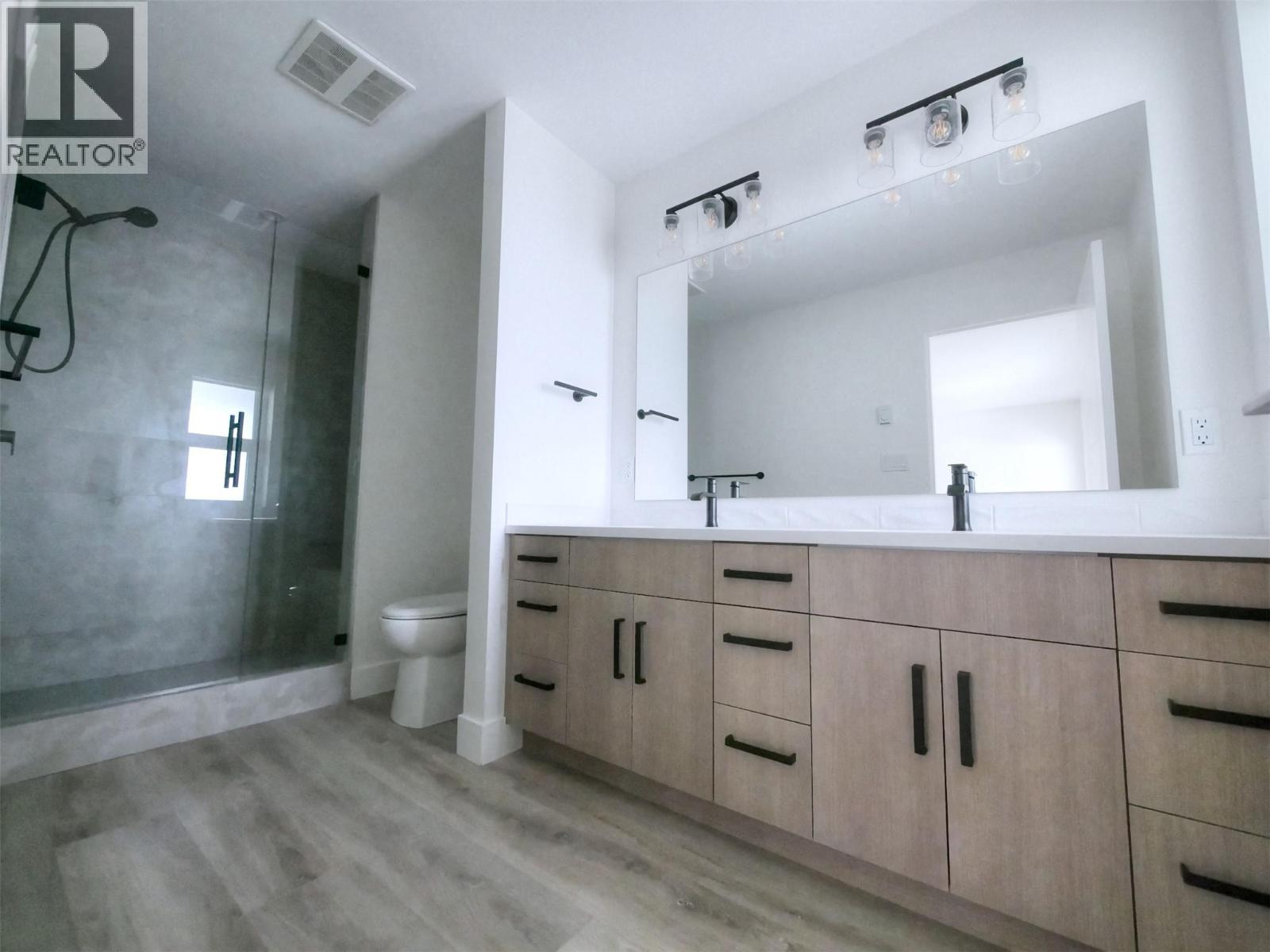 88 Nelson Avenue S Unit# 3, Nakusp, British Columbia  V0G 1R1 - Photo 8 - 10354792