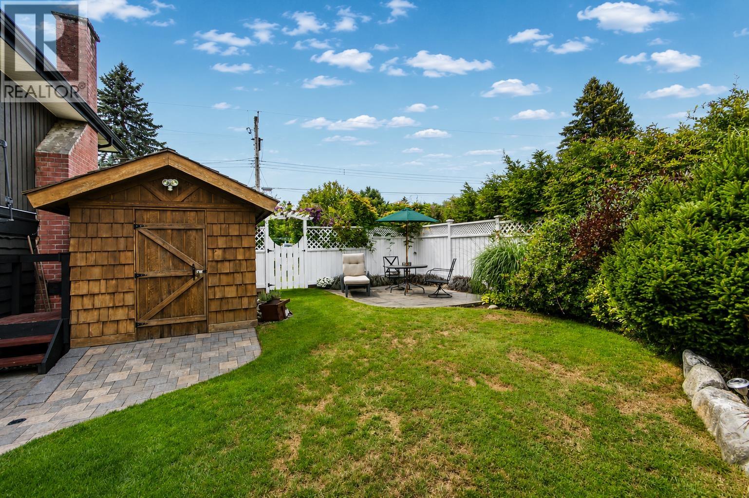 667 Colinet Street, Coquitlam, British Columbia  V3J 4X3 - Photo 35 - R3140933