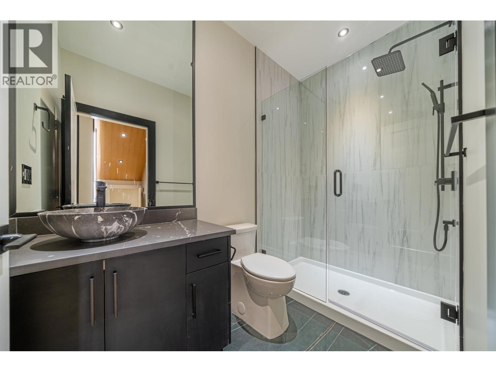 214 W 24th Street, North Vancouver, British Columbia V7M 2C4 - Photo 33 - R3142141