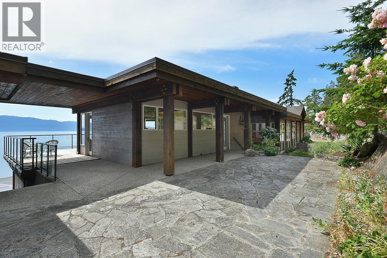 11579 Sunshine Coast Highway, Halfmoon Bay, British Columbia  V7Z 1C1 - Photo 6 - R3142148
