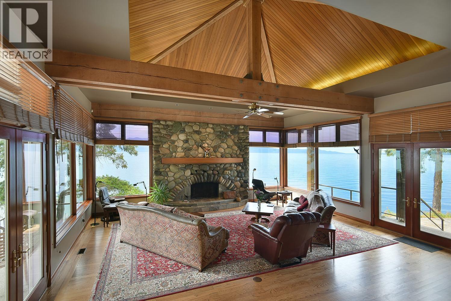 11579 Sunshine Coast Highway, Halfmoon Bay, British Columbia  V7Z 1C1 - Photo 9 - R3142148