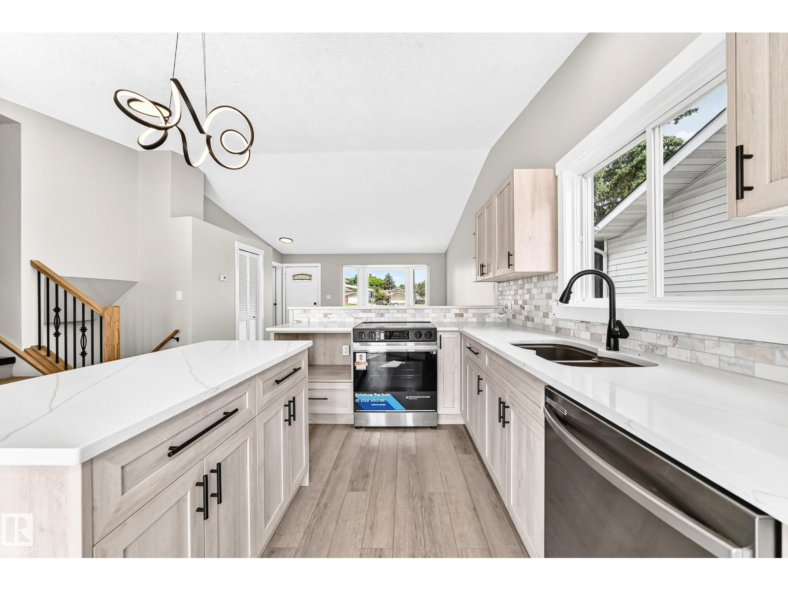 37 Glenwood Cr, Stony Plain, Alberta  T7X 1A3 - Photo 9 - E4496799