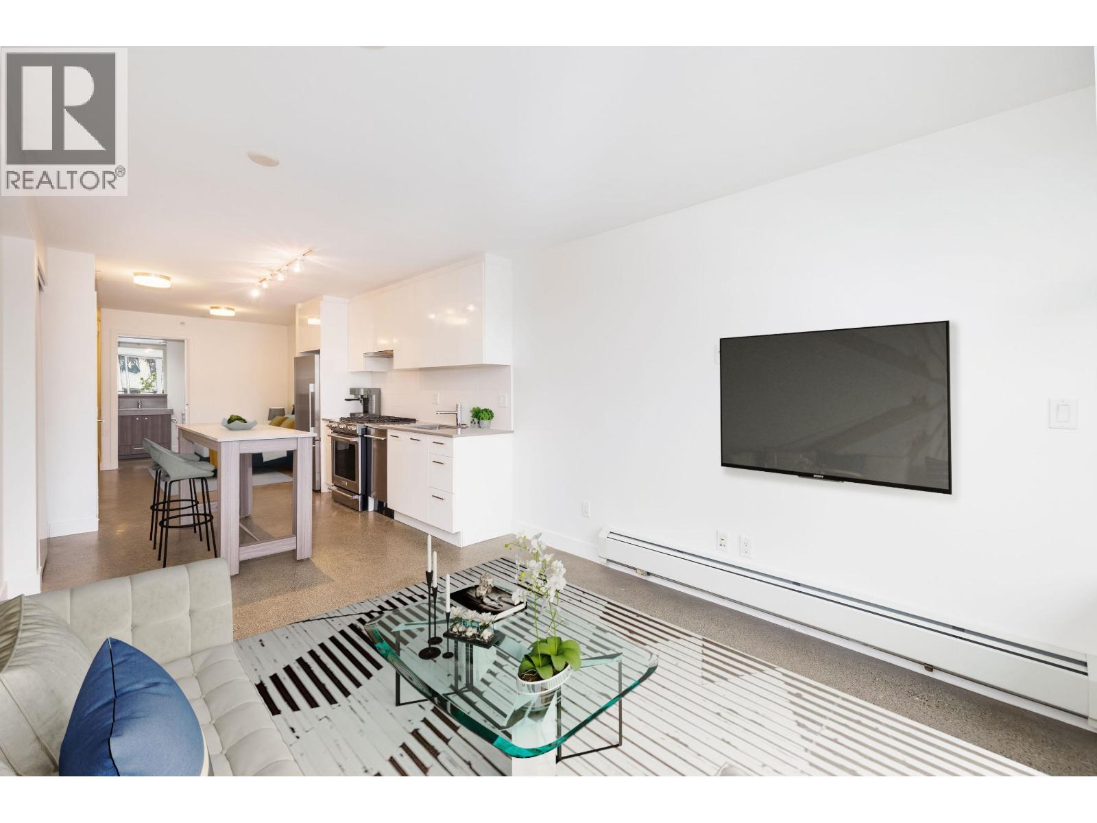 305 231 E Pender Street, Vancouver, British Columbia  V6A 1T8 - Photo 3 - R3142083
