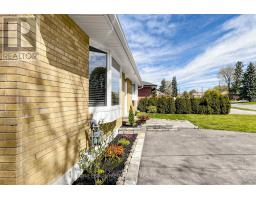 72 THORNTON AVENUE, Bradford West Gwillimbury, Ontario