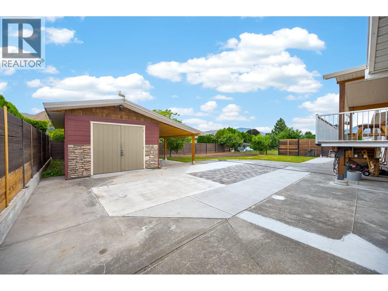 Listing image 32