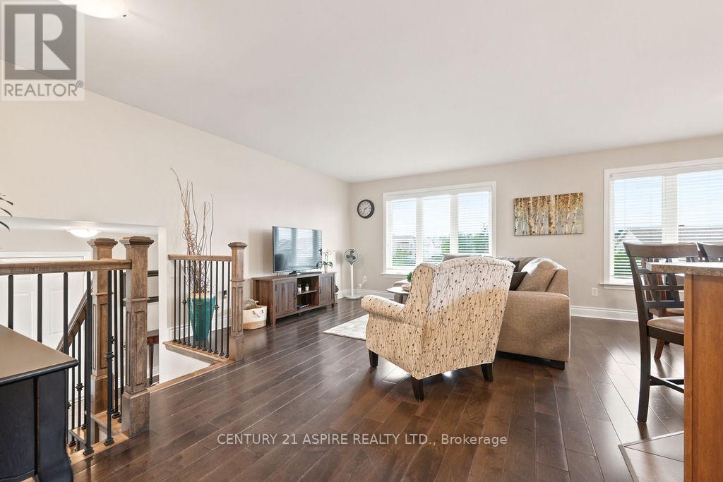 23 Boulder Creek Trail, Petawawa, Ontario K8H 0B2 - Photo 6 - X13513996