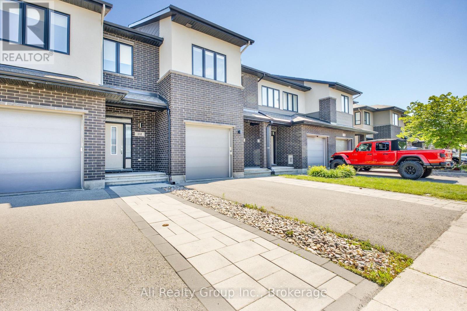 330 Nonius Street, Ottawa, Ontario  K2V 0E1 - Photo 2 - X13516348