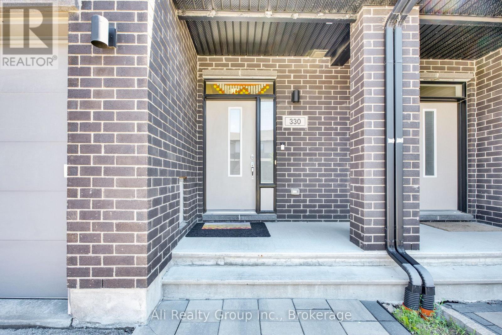 330 Nonius Street, Ottawa, Ontario  K2V 0E1 - Photo 3 - X13516348