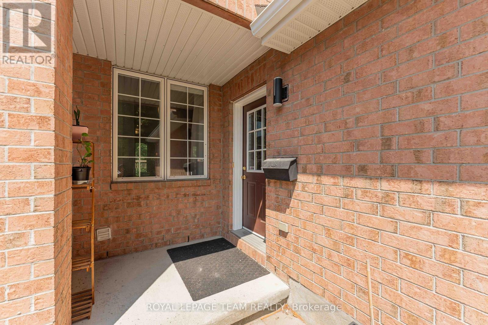 16 Cohen Avenue, Ottawa, Ontario  K2L 4E9 - Photo 4 - X13516368