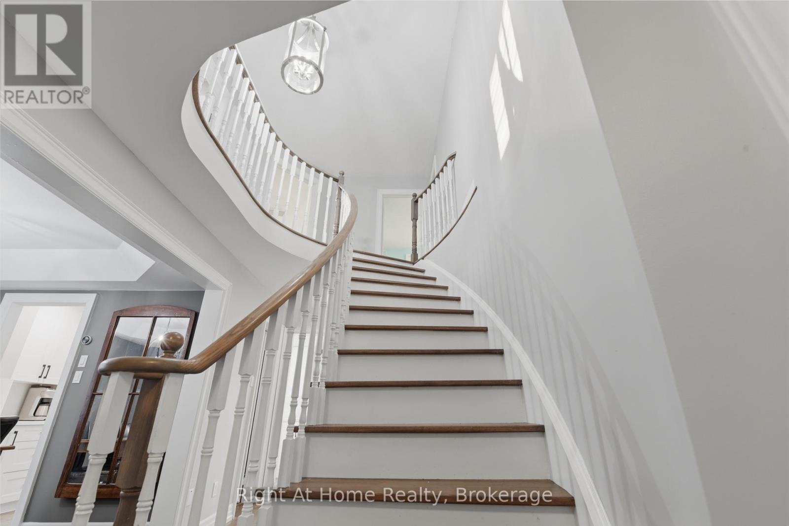 57 Lauchlin Crescent, Halton Hills, Ontario  L7G 5R5 - Photo 16 - W13516334