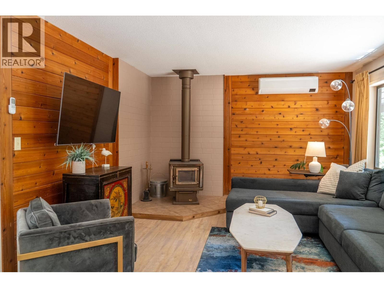 4746 Bosun Way, Pender Island, British Columbia  V0N 2M0 - Photo 4 - R3142145