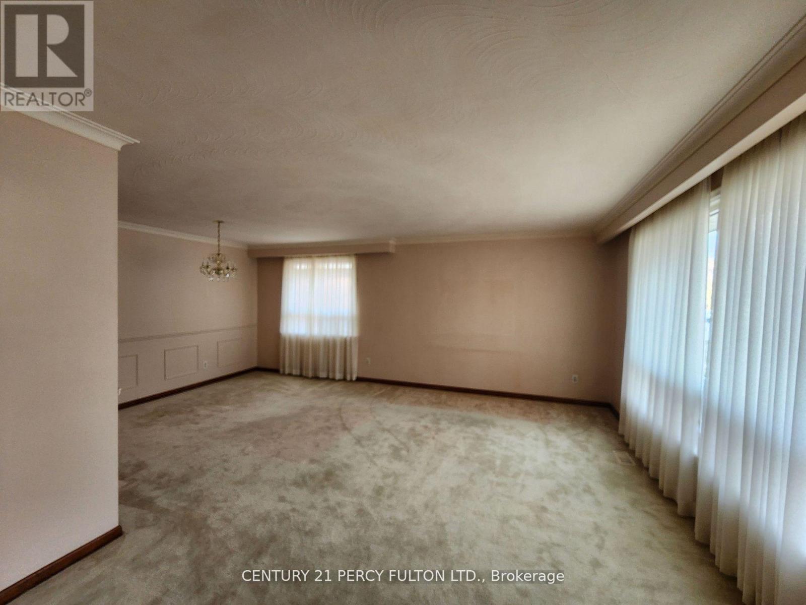 464 Scarborough Golf Club Road, Toronto, Ontario  M1G 1H1 - Photo 3 - E13516382