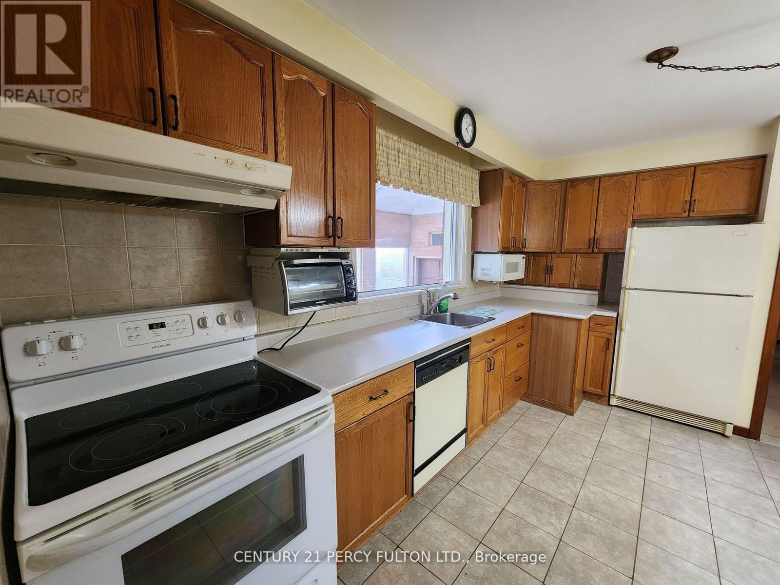 464 Scarborough Golf Club Road, Toronto, Ontario  M1G 1H1 - Photo 9 - E13516382