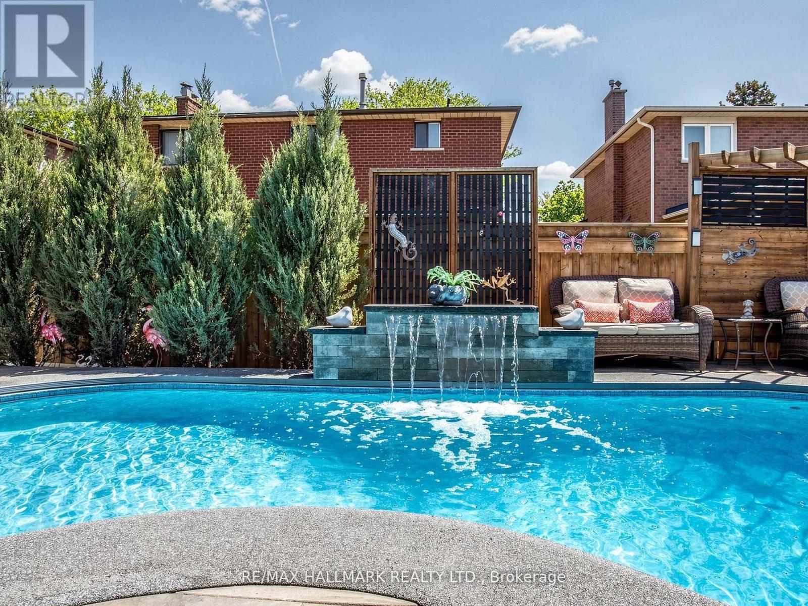 98 Arrowhead Drive, Vaughan, Ontario  L4L 4A5 - Photo 49 - N13516302